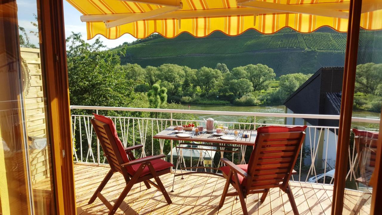 ライルCasa Barzen - Stilvoll Urlauben An Der Moselアパートメント エクステリア 写真